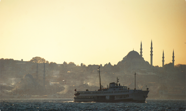 Onur Uygun // Dumanı üstünde, Kadıköy Karaköy vapuru, 2012